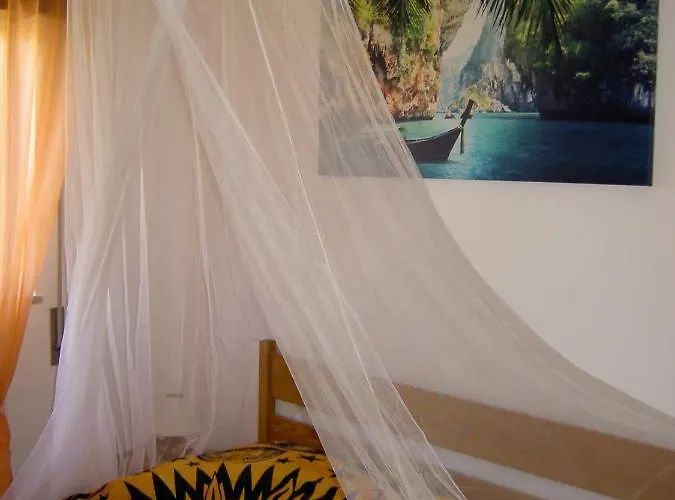 Quartos Com Boas Vistas * Ribeira da Gafa