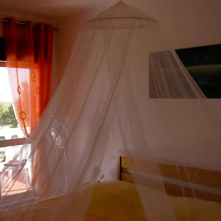 Quartos Com Boas Vistas * Ribeira da Gafa