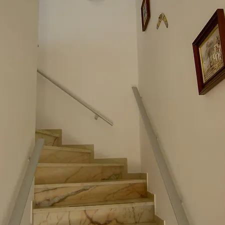 Quartos Com Boas Vistas * Ribeira da Gafa